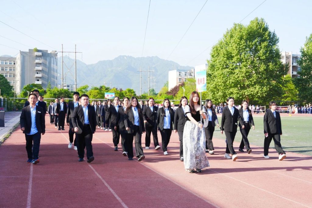 青春与梦想共舞，西安博雅艺术职业高中校园运动会盛大开幕！