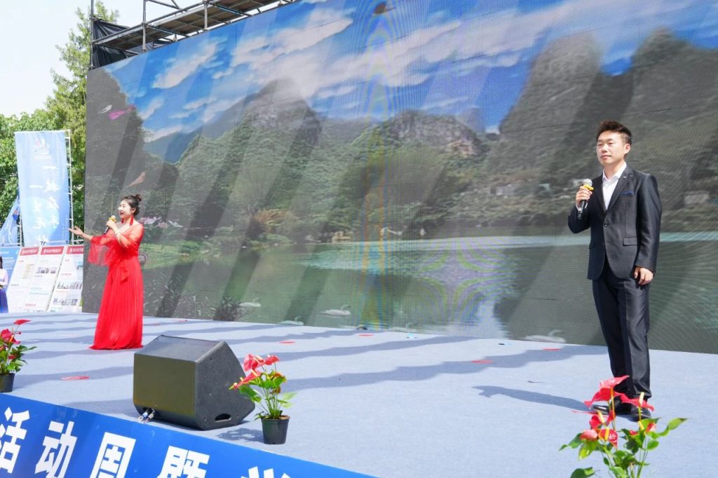 职教周启幕！我校以“非遗+歌舞”立体展演，彰显技能与美育融合新范式
