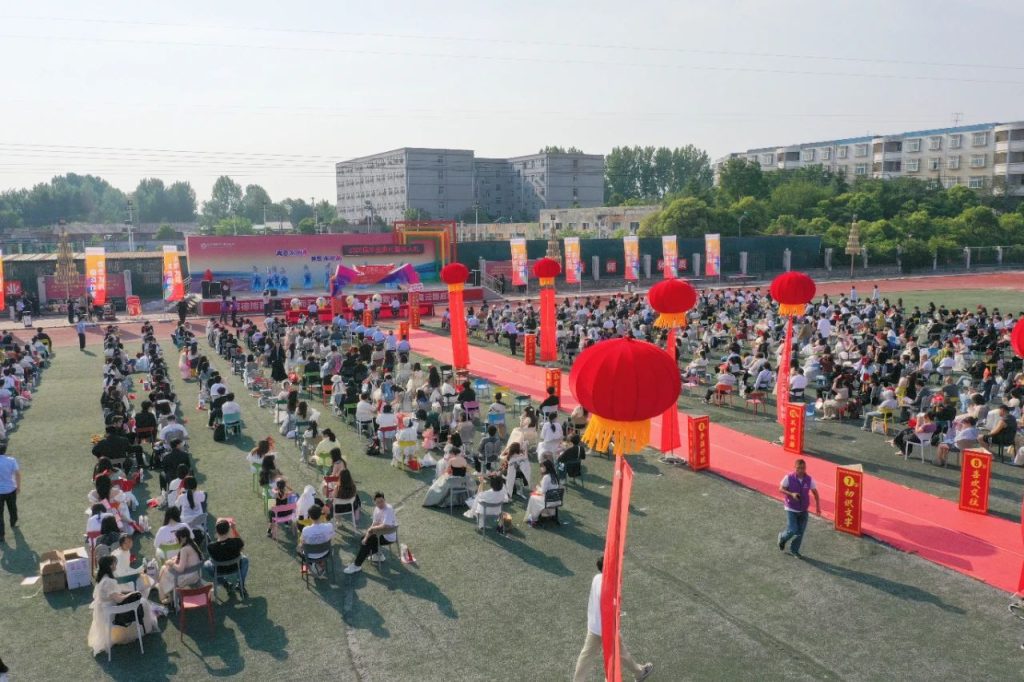 青春不谢幕，梦想再起航 | 西安博雅艺术职业高中2025届毕业典礼暨成人礼