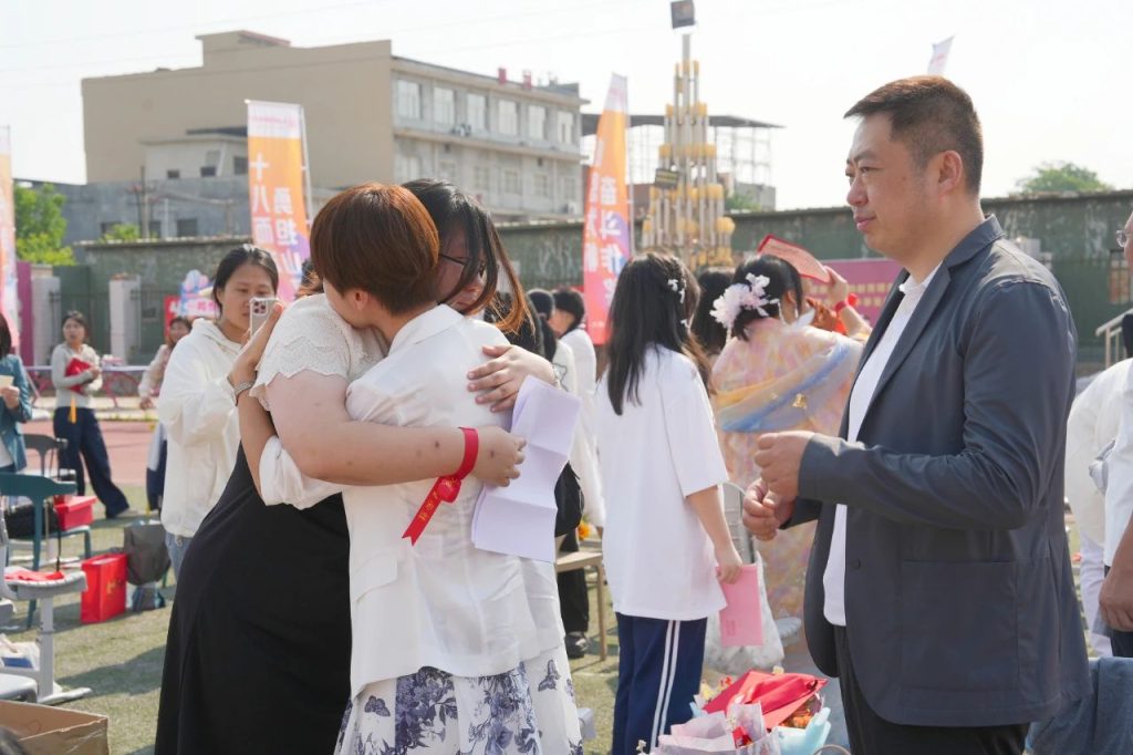 青春不谢幕，梦想再起航 | 西安博雅艺术职业高中2025届毕业典礼暨成人礼