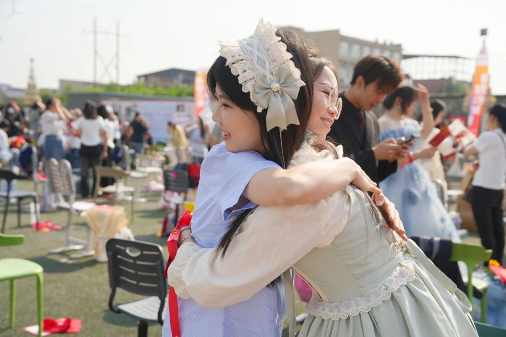 青春不谢幕，梦想再起航 | 西安博雅艺术职业高中2025届毕业典礼暨成人礼