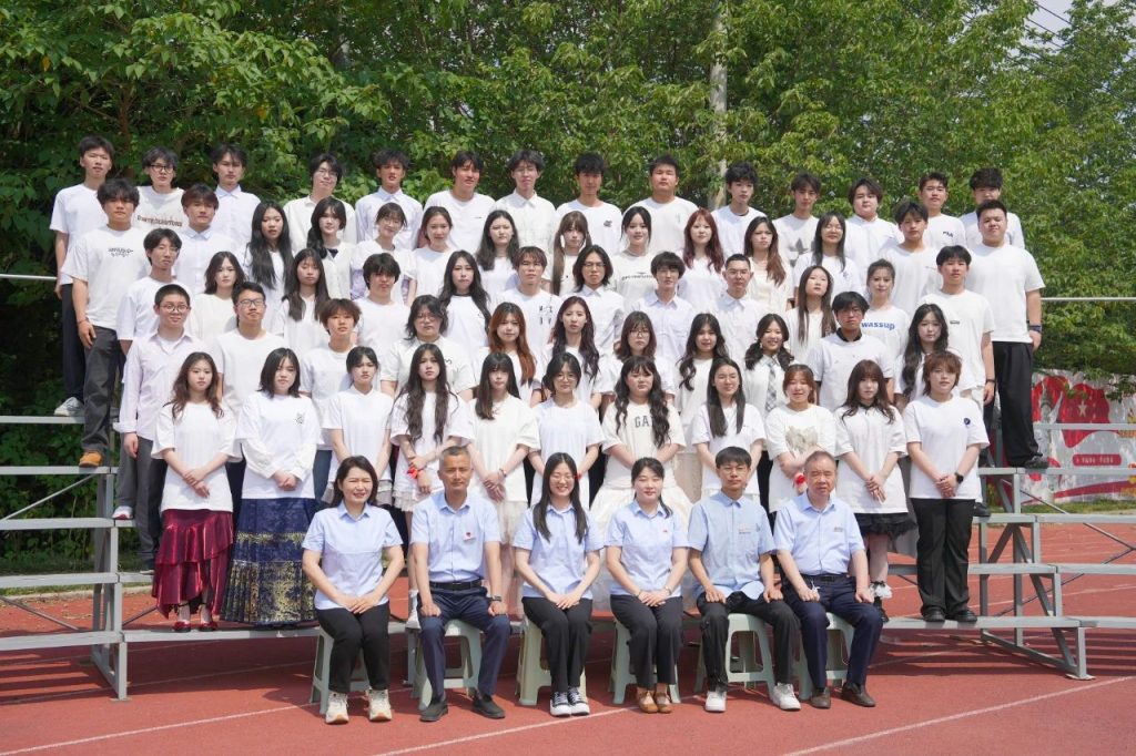 青春不谢幕，梦想再起航 | 西安博雅艺术职业高中2025届毕业典礼暨成人礼