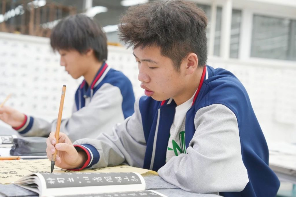 析学情·明方向·促成长 | 西安博雅艺术职业高中2024-2025学年第二学期5月份质量检测