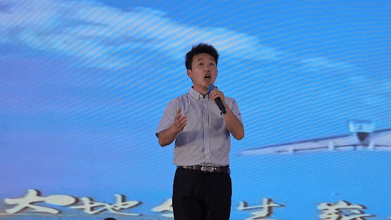 震撼！温暖！感动！青春！职教活动周展演暨2025届毕业晚会