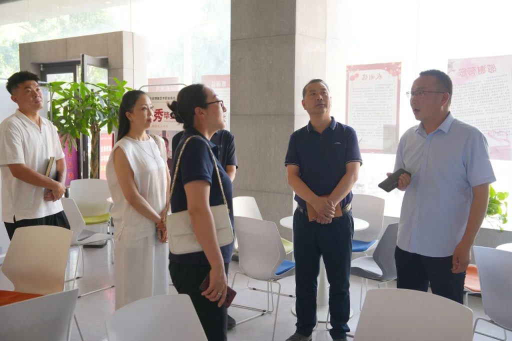 陕西学前师范学院访企拓岗代表团来我校调研交流
