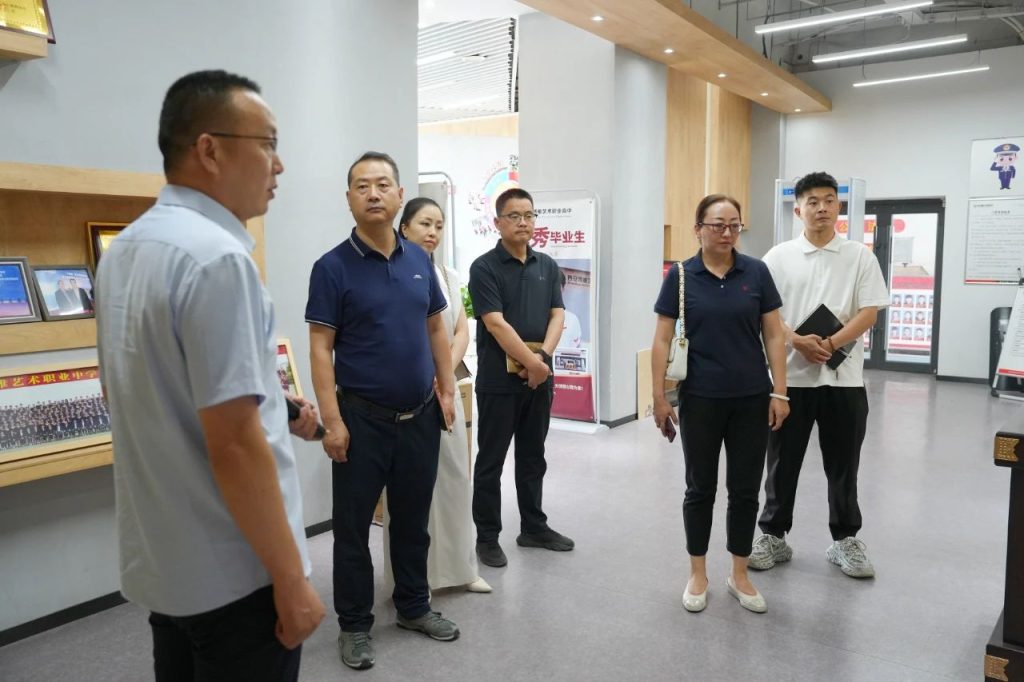 陕西学前师范学院访企拓岗代表团来我校调研交流
