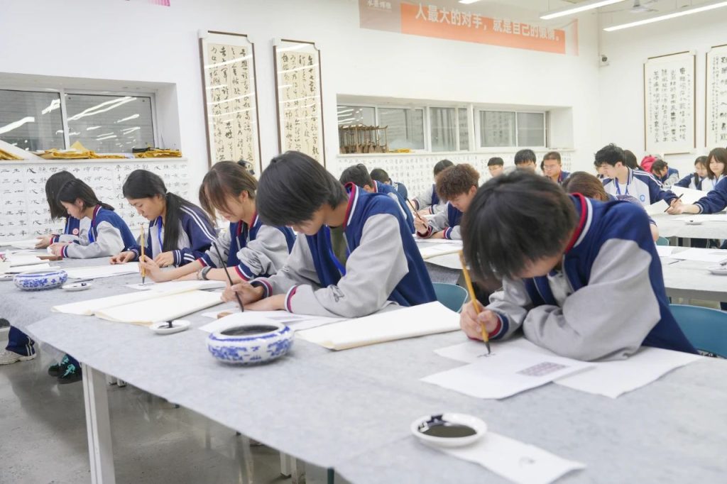 技能绽放 文化铸魂 | 西安博雅艺术职业高中市级技能大赛创佳绩，文化课教学助力学生全面发展