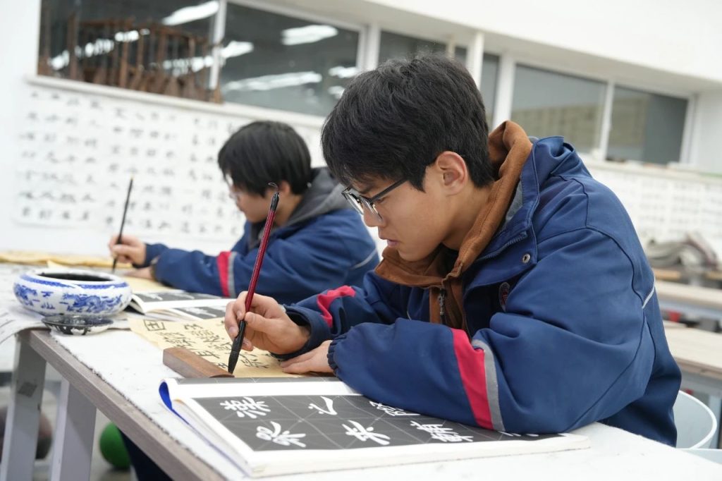 技能绽放 文化铸魂 | 西安博雅艺术职业高中市级技能大赛创佳绩，文化课教学助力学生全面发展