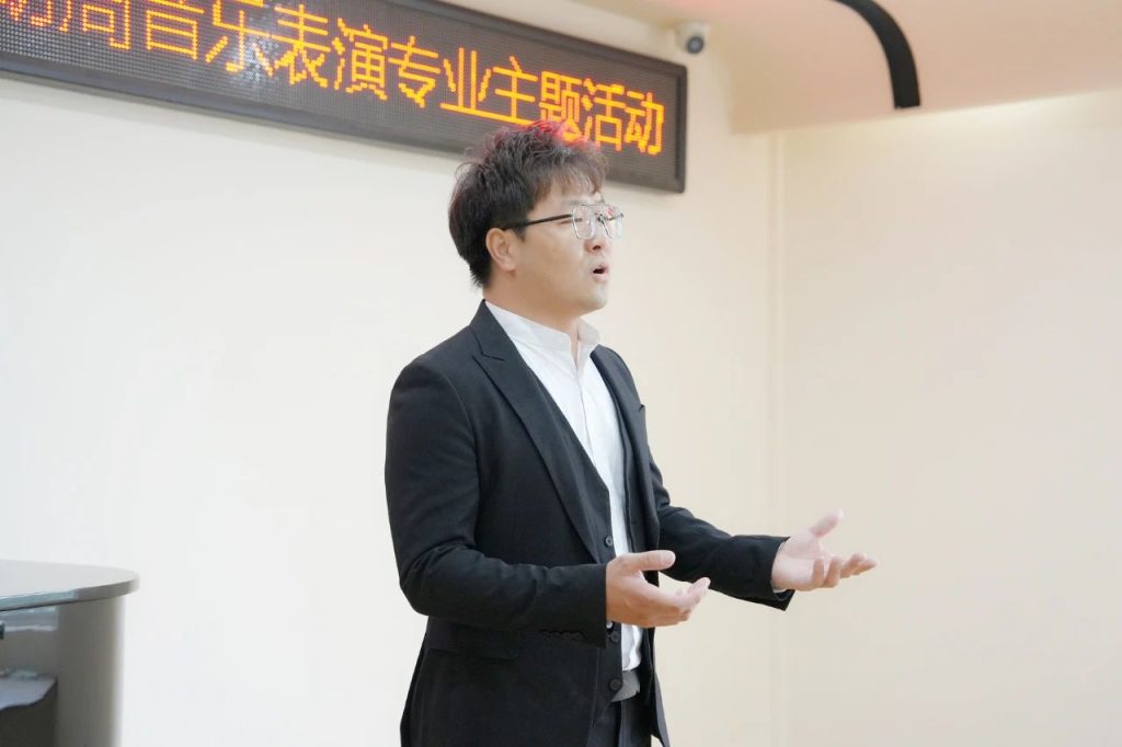 西安市2025年职业教育活动周绘画、音乐表演专业专场主题活动在西安博雅艺术职业高中举行