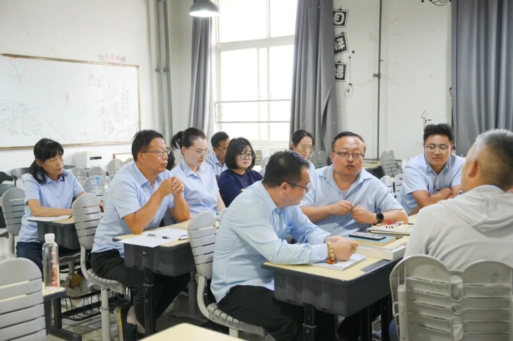 拥抱“新”变化，共谋“新”发展丨新时代新课标背景下的开学培训