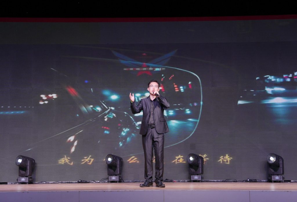 当国庆遇上迎新，晚会“最燃瞬间”回放，为你最喜欢的节目点赞！