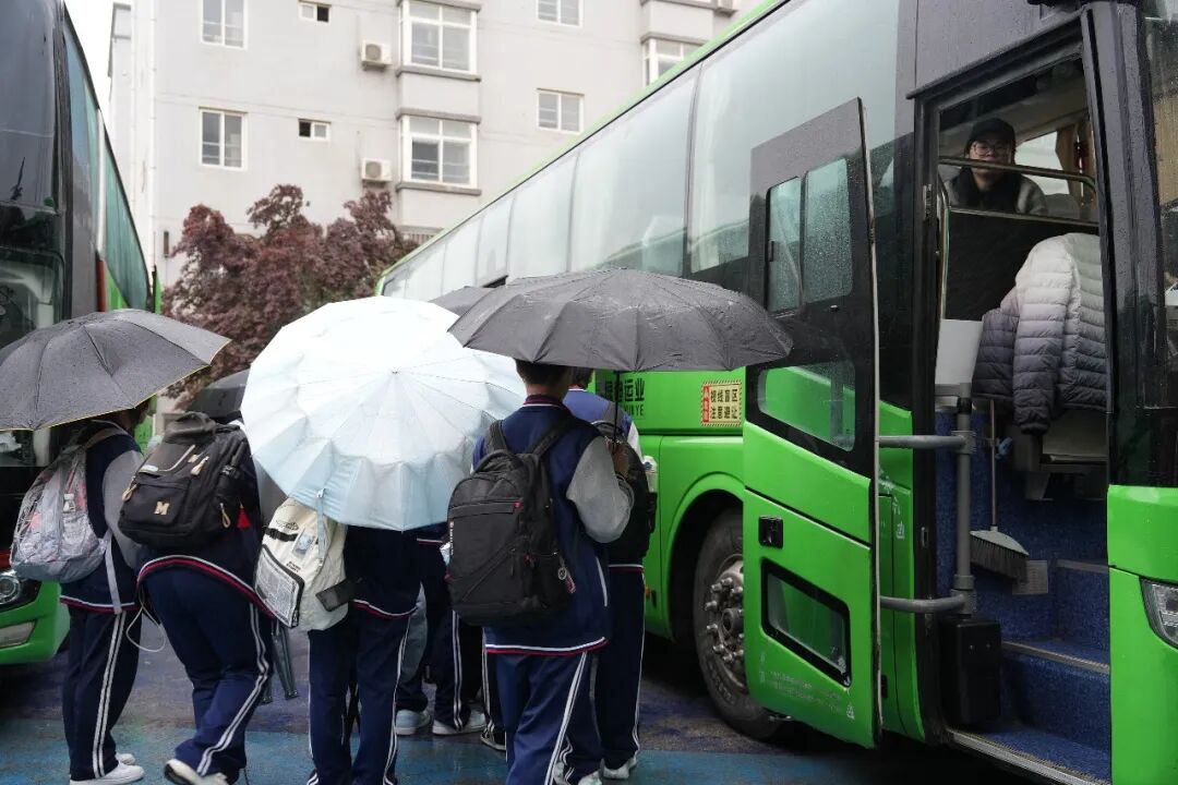 【笔墨初启，艺绘华岳】西安博雅艺术职业高中赴华阴写生首篇：西岳寻迹