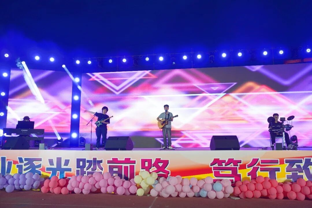 毕业未说出口的再见,都在博雅的夜