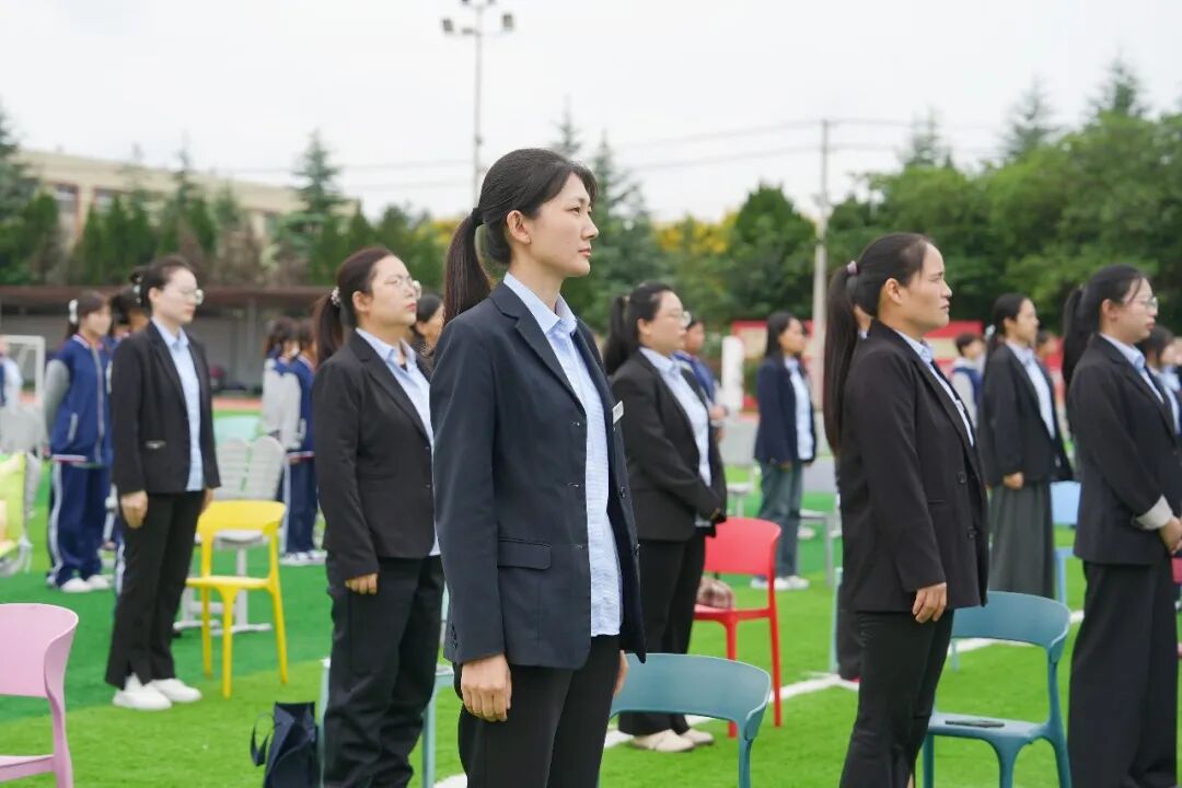 开学启新程 表彰敬师者|这一天,博雅把掌声留给老师,把期许交给学子